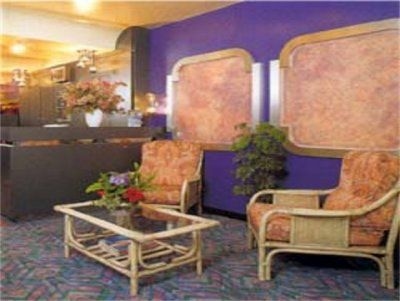 Super Hotel1