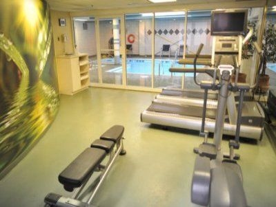 Marriott SpringHill Suites Old Montreal3