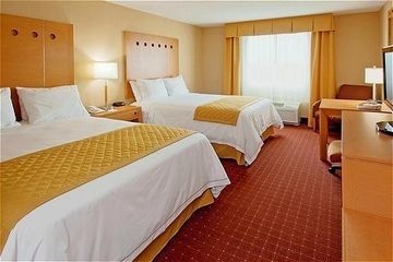 Holiday Inn Express Saltillo Zona Aeropuerto4