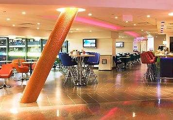 Renaissance Toronto Hotel Downtown3