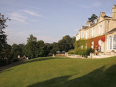 Combe Grove Manor Hotel0