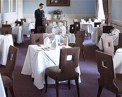Combe Grove Manor Hotel4