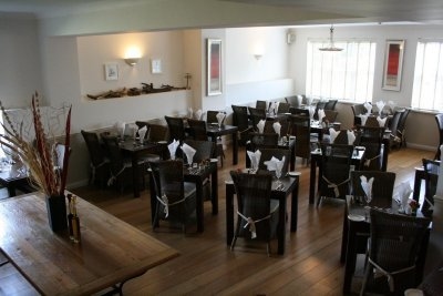 Beachcombers Hotel4