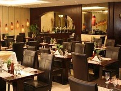 Hallmark Hotel4