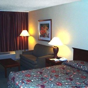 RAMADA MONTGOMERY4