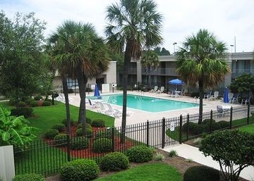 CLARION INN & SUITES DOTHAN0