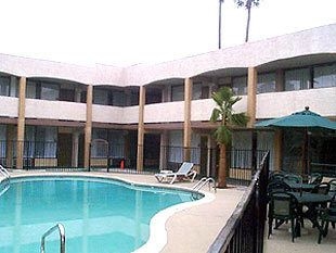 QUALITY INN GLENDALE3