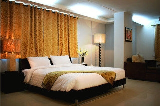 โรงแรมเซ็นทริคเพลซ (Centric Place Hotel)0