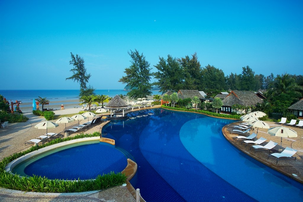 ชฎา ลันตา บีช (Chada Lanta Beach)1