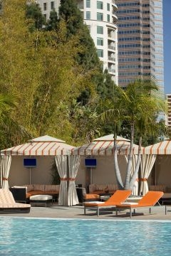 Hyatt Regency Century Plaza2