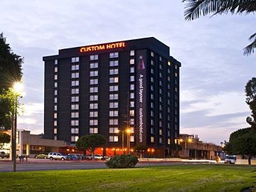 Custom Hotel2