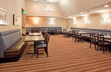 HOLIDAY INN FRESNO DWTN-CONVEN0