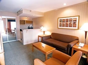 BEST WESTERN EXECUTIVE SUITES2