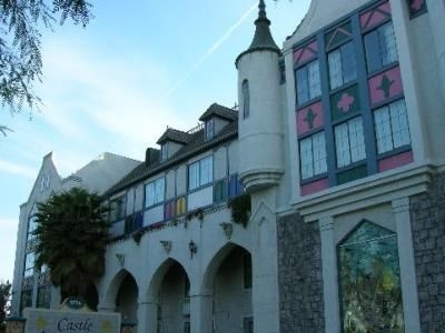 Castle Inn And Suites4