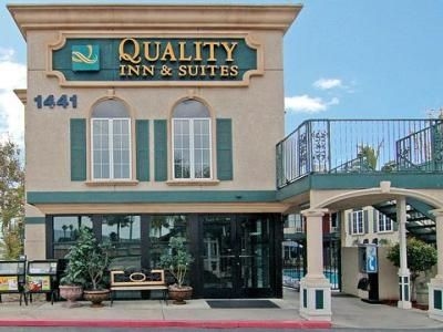 Quality Inn & Suites Anaheim Resort3