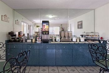 Americas Best Value Inn-San Diego Convention Center-Downtown1