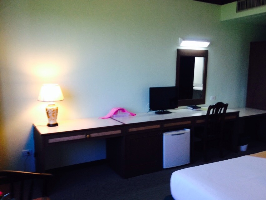 โรงแรมชัยนาทธานี (Chainat Thani Hotel)4
