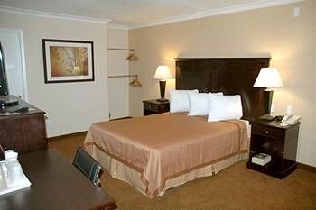 Vagabond Inn Executive Pasadena3