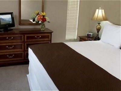 Burnsley All Suite Hotel1