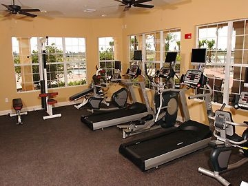 VISTA CAY APARTMENTS (2BR STE)2