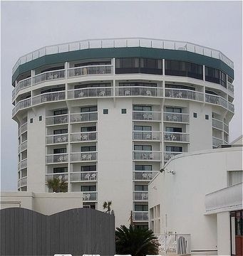 HOLIDAY INN DESTIN ON THE BEACH0