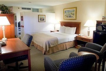 HOLIDAY INN DESTIN ON THE BEACH2