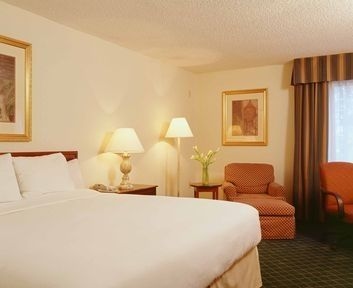HOLIDAY INN EXPRESS HOTEL & SUITES FT. LAUDERDALE-PLANTATION1