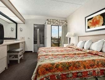 Baymont Inn & Suites near Busch Gardens4