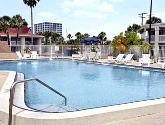 DAYS INN TAMPA AIRPORT STADIUM0