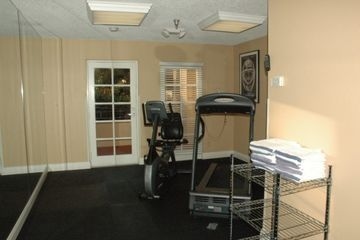 HOLIDAY INN HOTEL & SUITES TAMPA NEAR BUSCH GARDENS-USF2