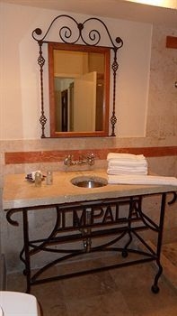Impala Hotel3