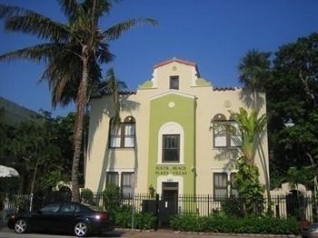 South Beach Plaza Villas0