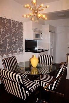 Chic Place at Lincoln3