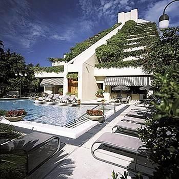 Grand Bay Hotel0