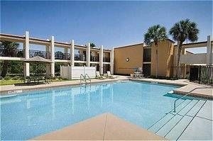 Orlando Courtyard Suites0