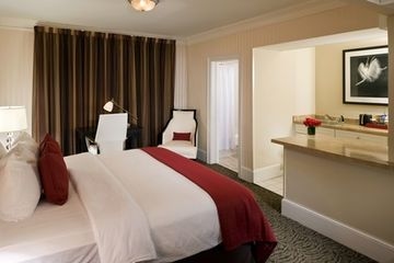 The Artmore Hotel3