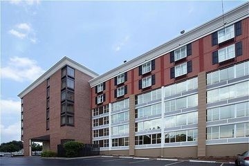 HOLIDAY INN1