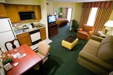 HOMEWOOD SUITES BY HILTON SAVA1