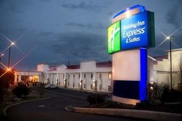 Holiday Inn Express Dalton4