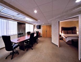 HAWTHORN SUITES BY WYNDHAM CHAMPAIGN2