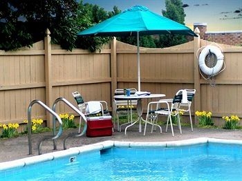 La Quinta Inn Indianapolis East1