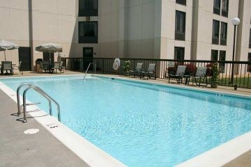 HAMPTON INN WINCHESTERUNIVERSI3