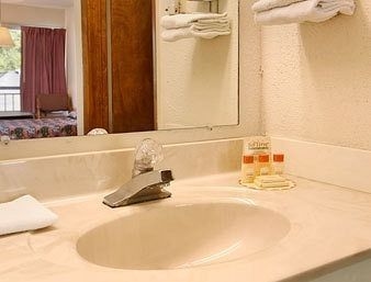 DAYS INN CORBIN4