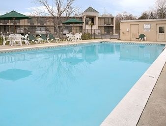 Days Inn Lafayette/university1