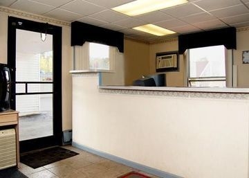 ECONO LODGE WATERVILLE2