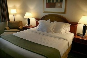 HOLIDAY INN EXPRESS FREDERICK-FSK MALL(I270/RT 85)0
