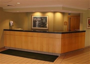 HOLIDAY INN EXPRESS FREDERICK-FSK MALL(I270/RT 85)3
