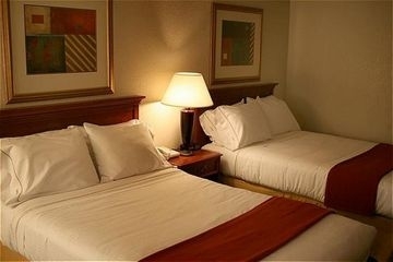 HOLIDAY INN EXPRESS FREDERICK-FSK MALL(I270/RT 85)4