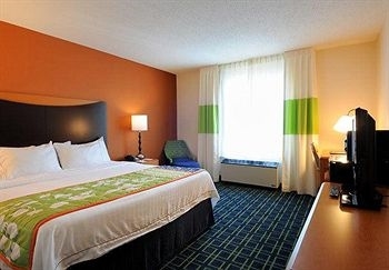 Fairfield Inn & Suites Frederick3
