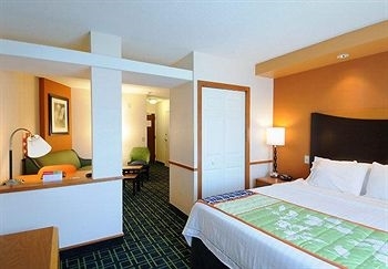Fairfield Inn & Suites Frederick4